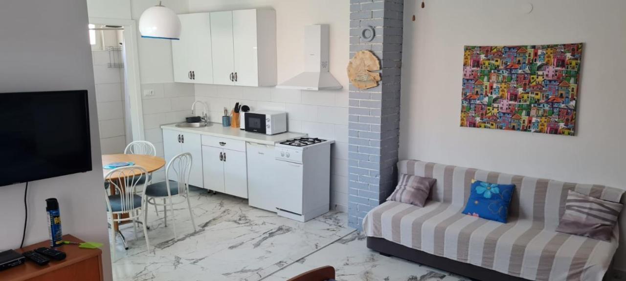 Apartmani Centar Seline Paklenica Buitenkant foto