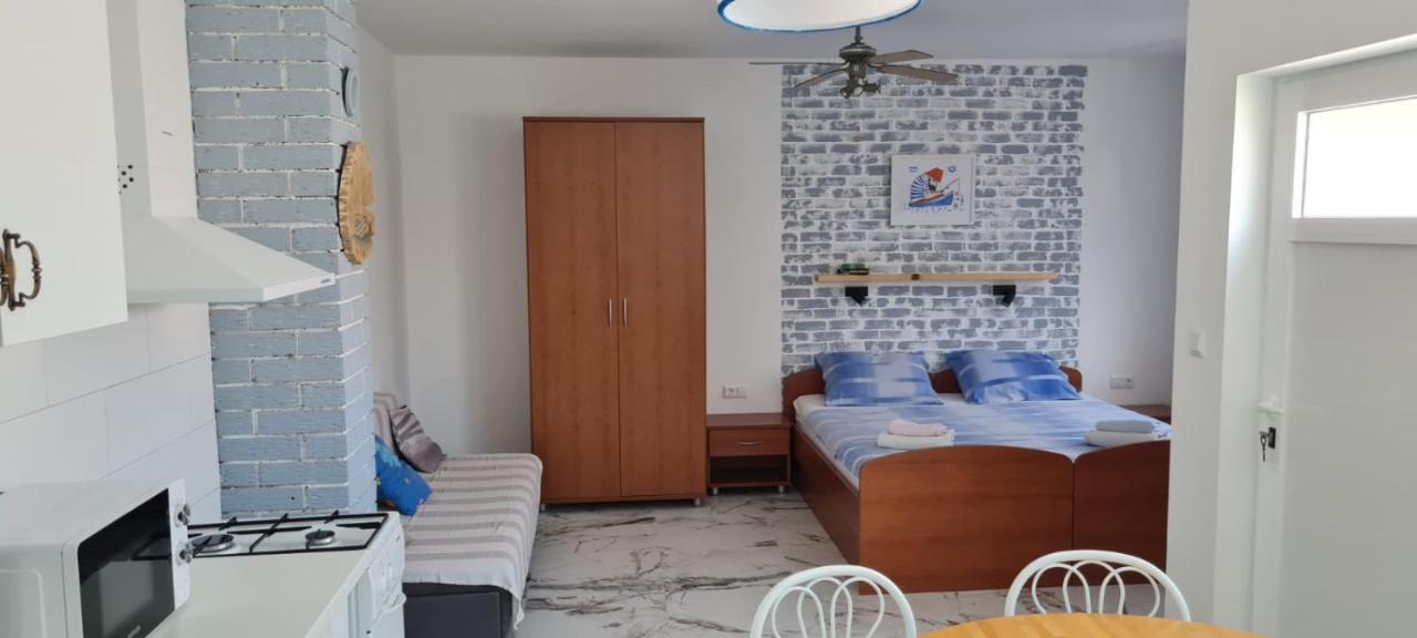 Apartmani Centar Seline Paklenica Buitenkant foto