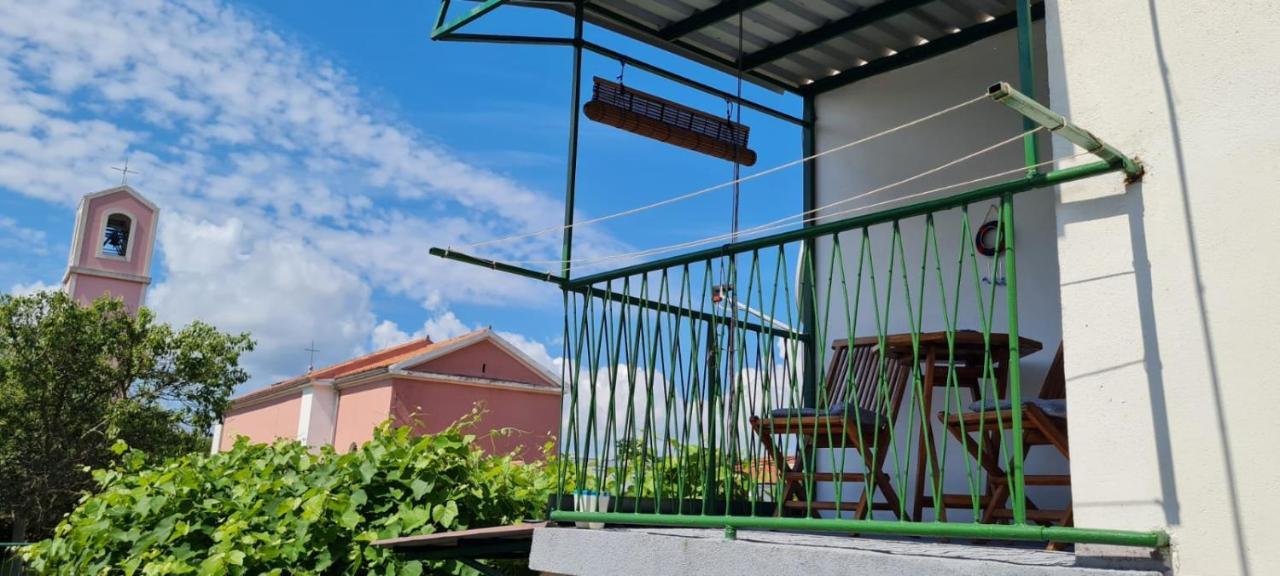 Apartmani Centar Seline Paklenica Buitenkant foto