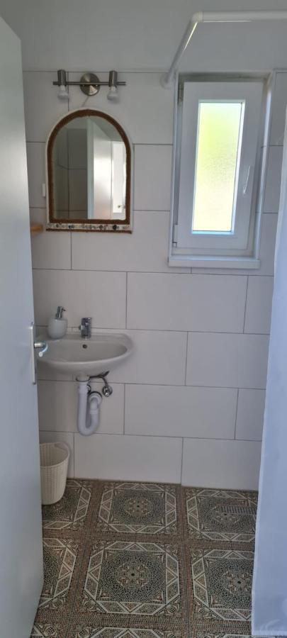 Apartmani Centar Seline Paklenica Buitenkant foto